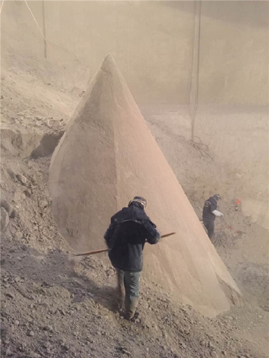 水泥庫(kù)清庫(kù):綠色清理、效率與安全的雙重提升