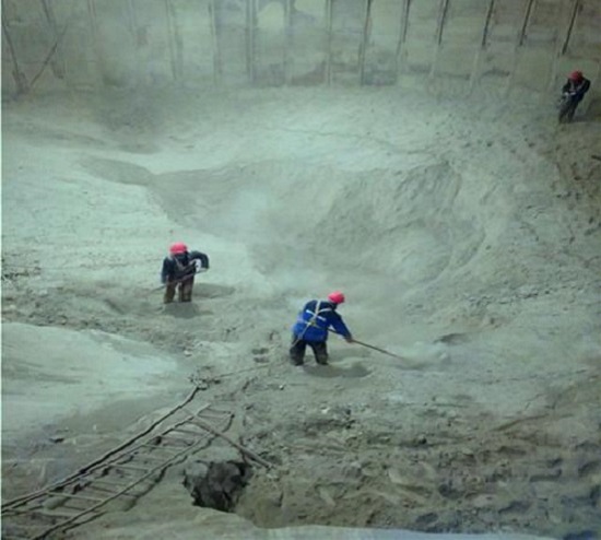 粉煤灰?guī)烨謇?高科技如何助力清庫(kù)工作更高效