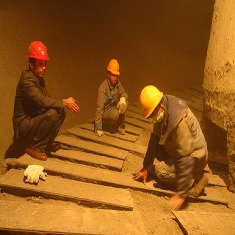 安徽水泥庫清灰的必要性與挑戰(zhàn):確保生產(chǎn)效率與安全